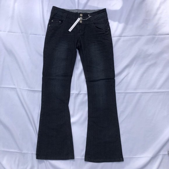 Size 9 Macy’s Junior Jeans Bootcut NWT - Picture 2 of 10